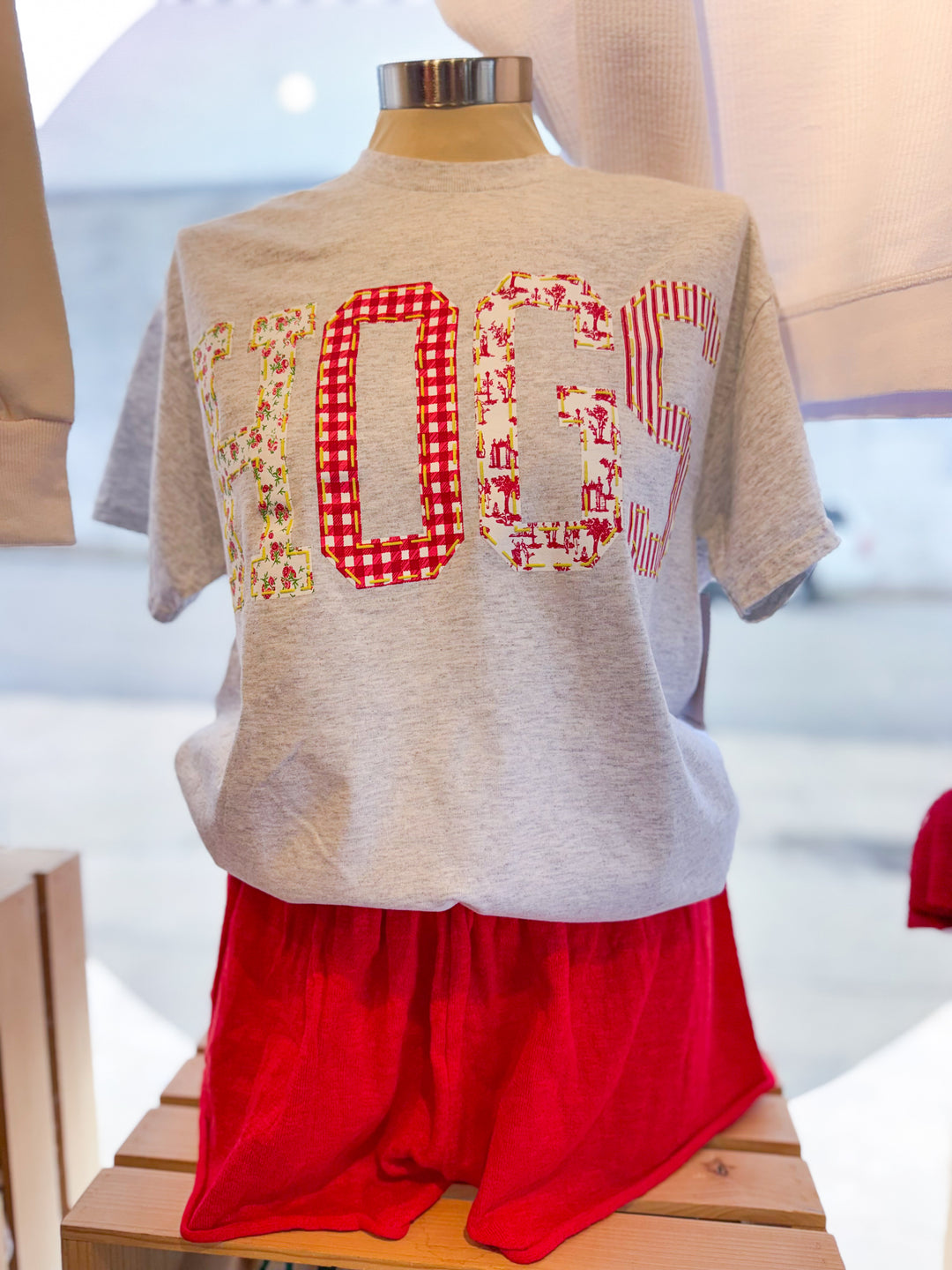 Arkansas Razorbacks Hogs Quilted Puff Ink Gray Thrifted Tee