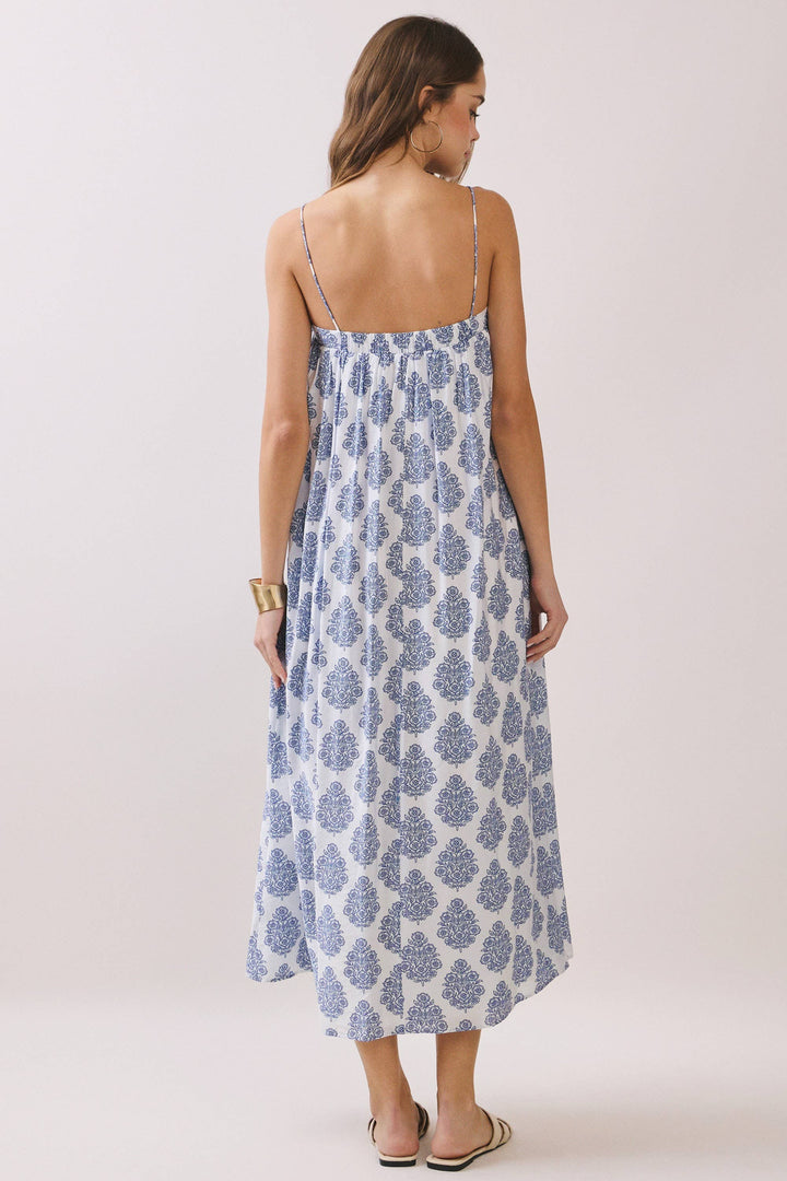 Printed Flowy Silhouette Pocketed Maxi Dress