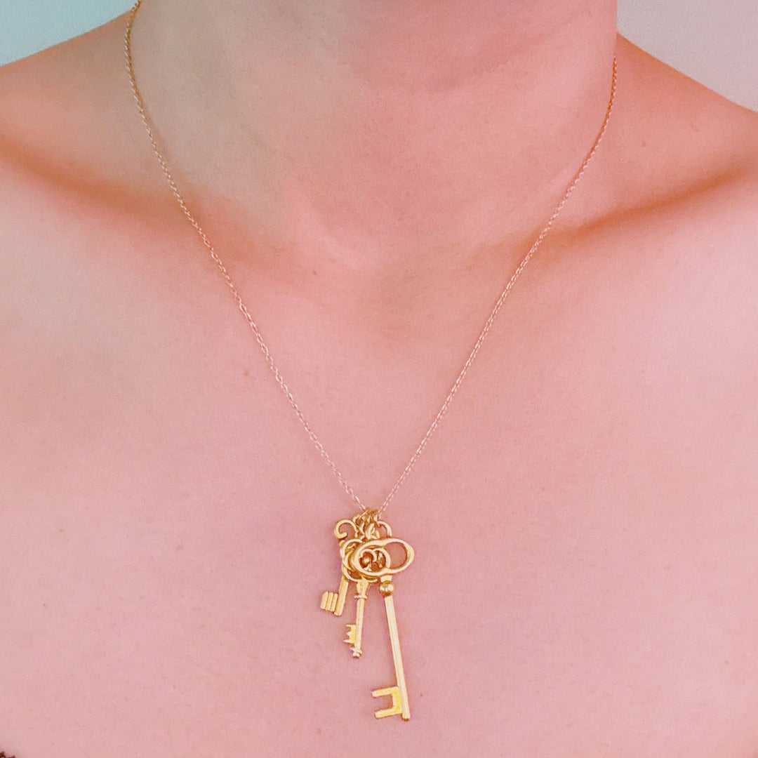 Secret Garden Key Necklace – Gold Plated | Vintage Charm, Dainty Jewelry
