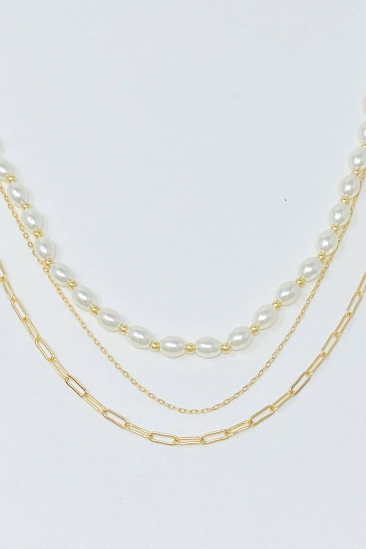Layered Pearl and Chain Necklace