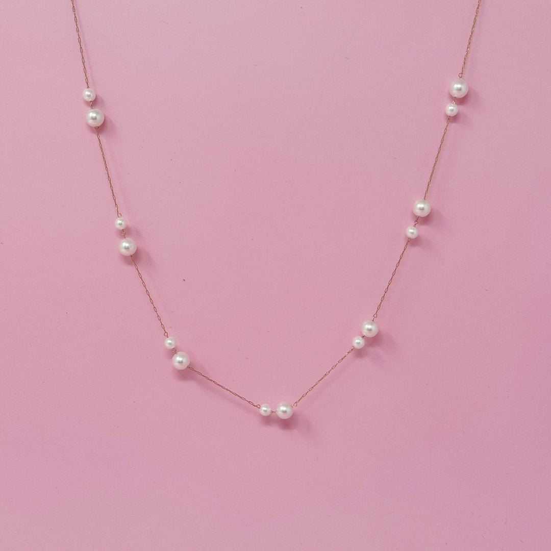 Lovely Lady Dainty Pearl Necklace