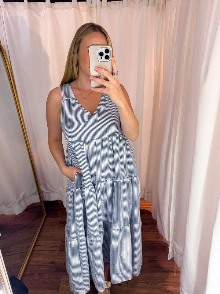 Woven Tiered Sleeveless Midi Dress