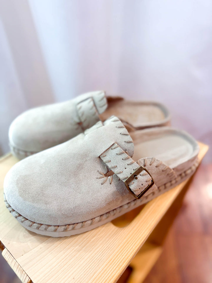 Percy Clogs - Taupe