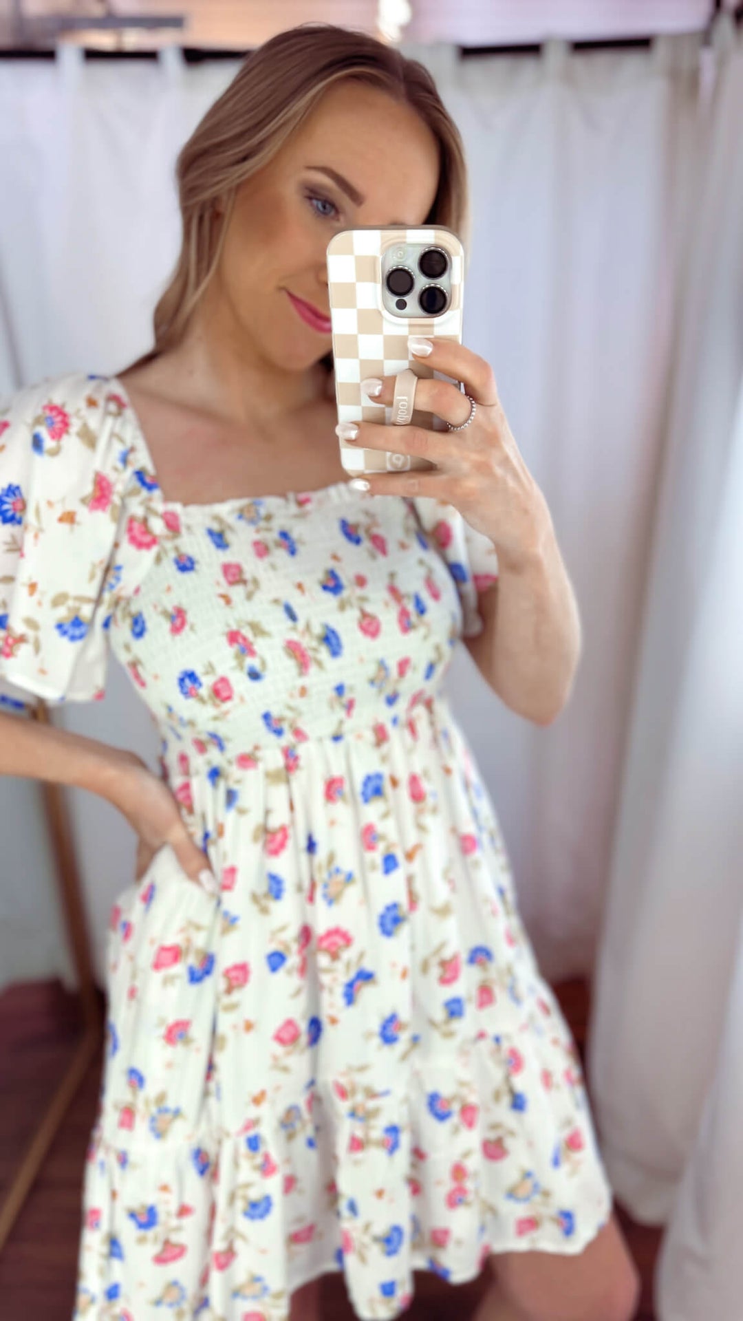 Somebody to Love Floral Mini Dress - LARGE Zen + Zeus Clothing Co. Somebody to Love Floral Mini Dress - LARGE Zen + Zeus Clothing Co.