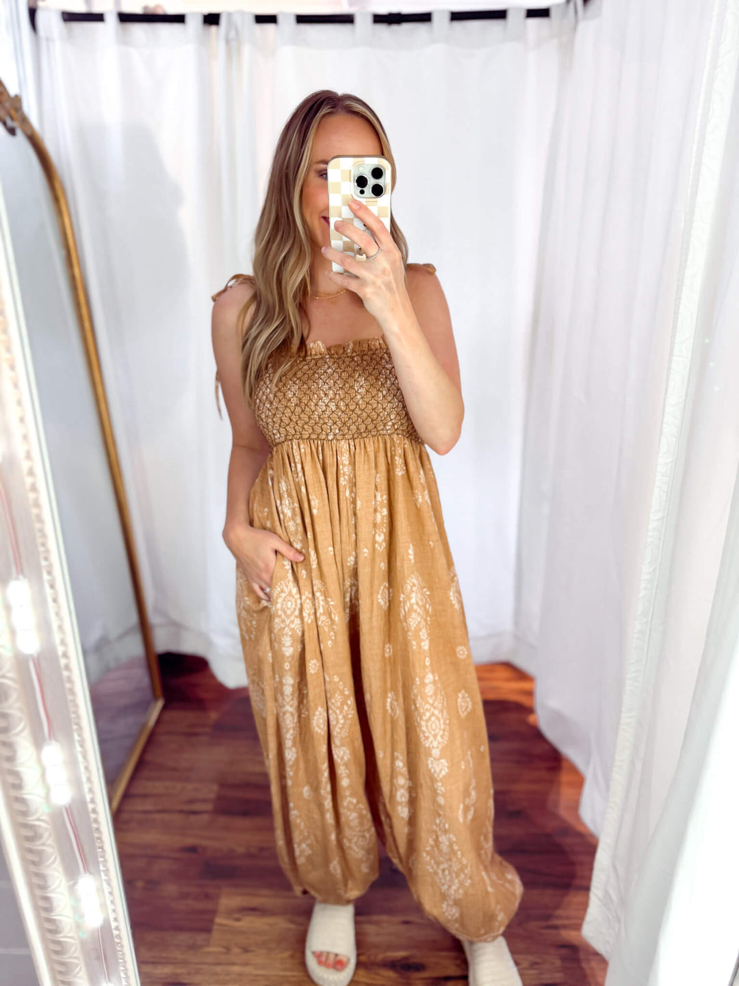 Gypsy Lady Printed Jumpsuit with Pockets M / Caramel Gypsy Lady Printed Jumpsuit with Pockets M / Caramel