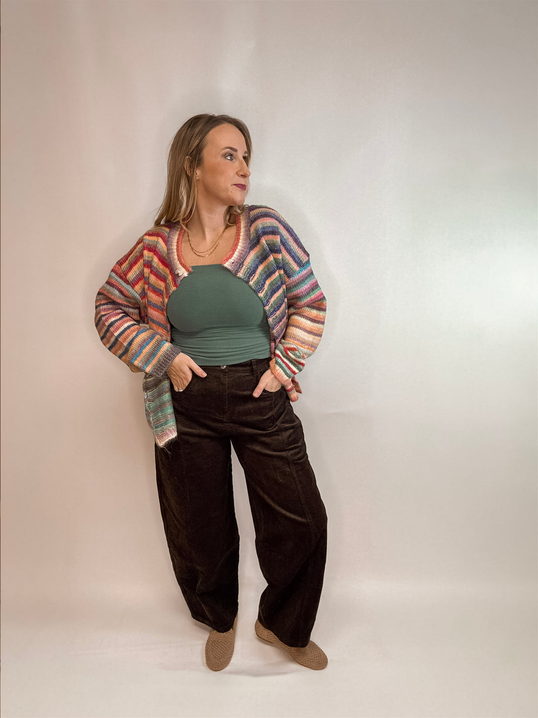 Mid-Rise Corduroy Barrel Pants