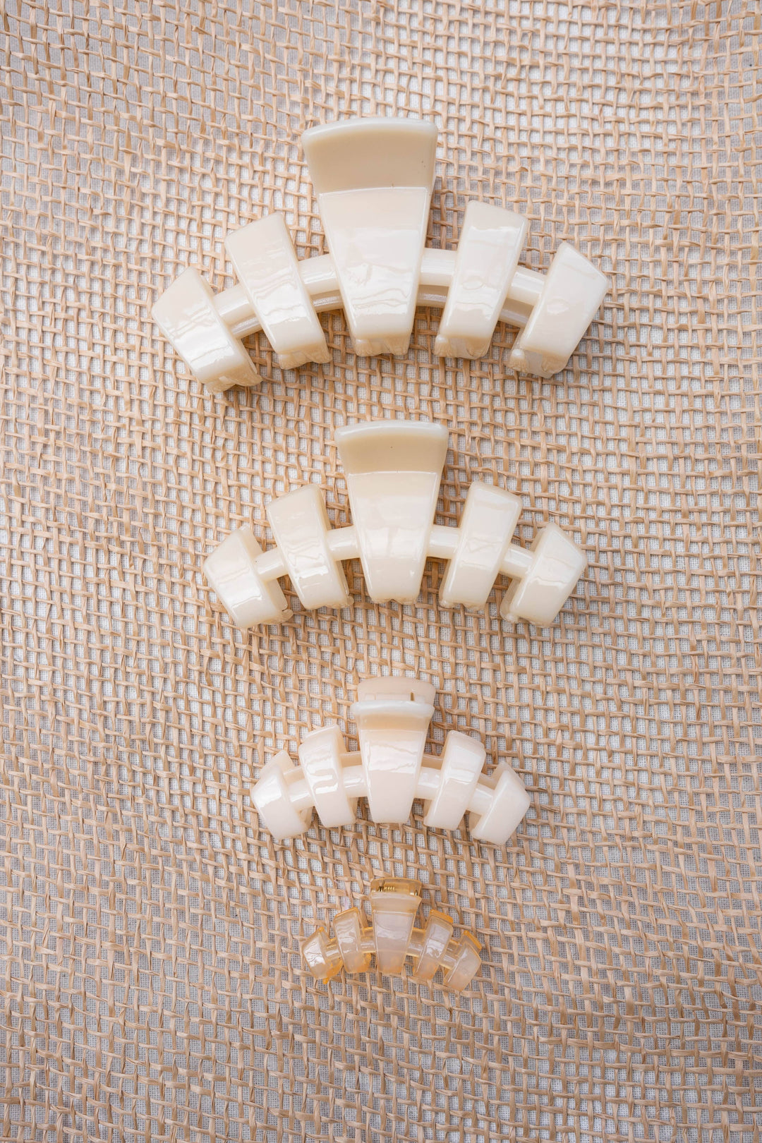 Classic Hair Clip | Tiny | Almond Beige