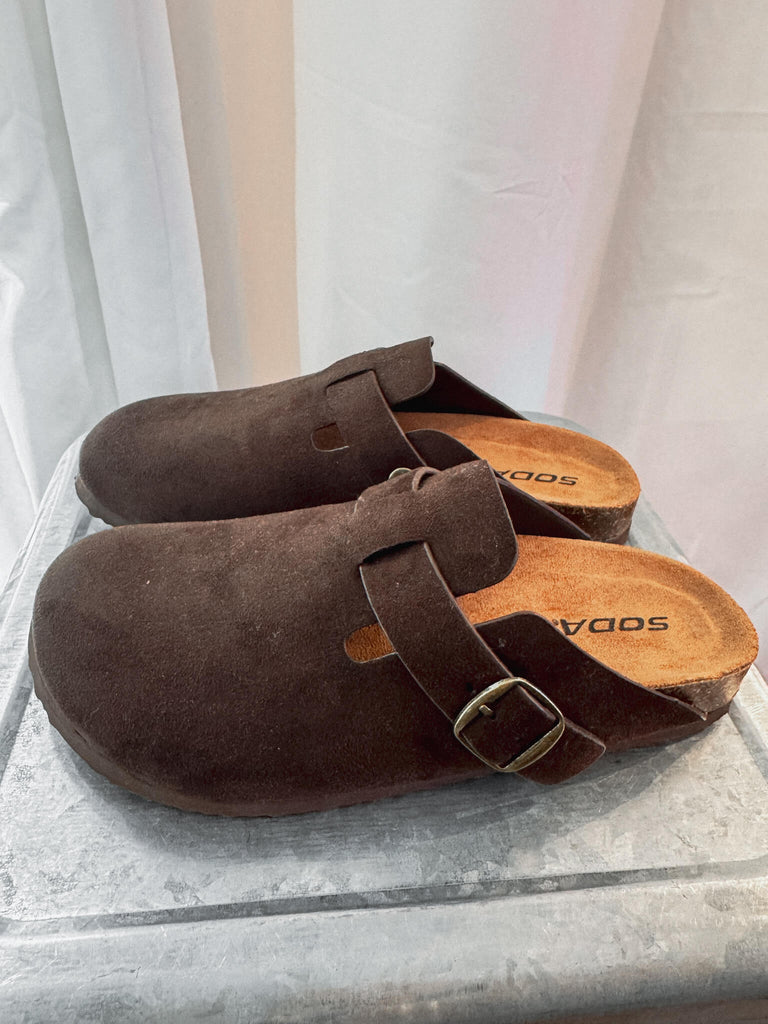 chocolate-dark-brown-berk-dupe