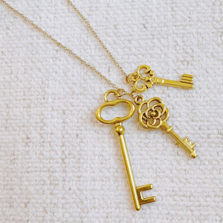 Secret Garden Key Necklace – Gold Plated | Vintage Charm, Dainty Jewelry