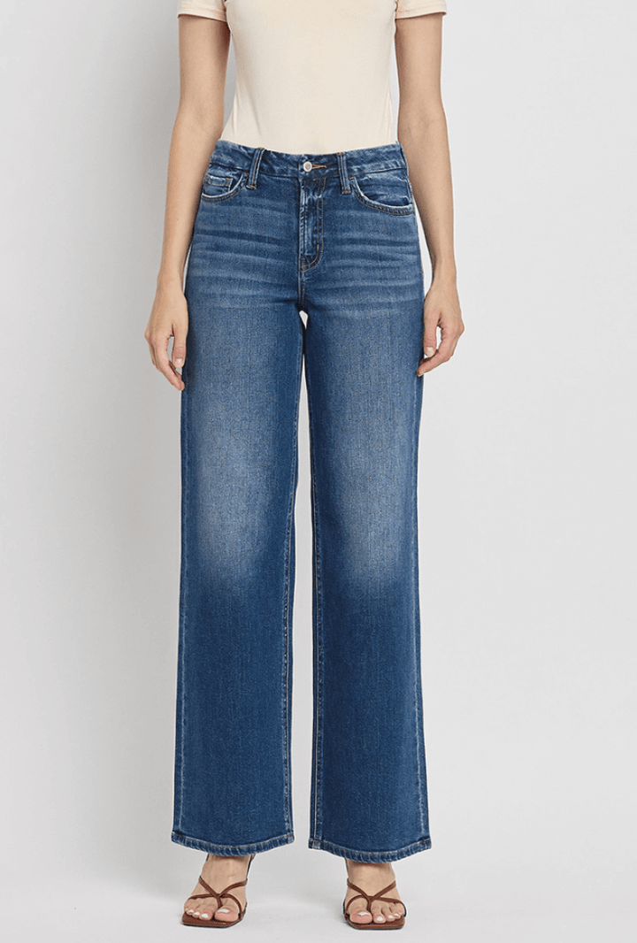 Irresistible 90s Loose Fit Jeans