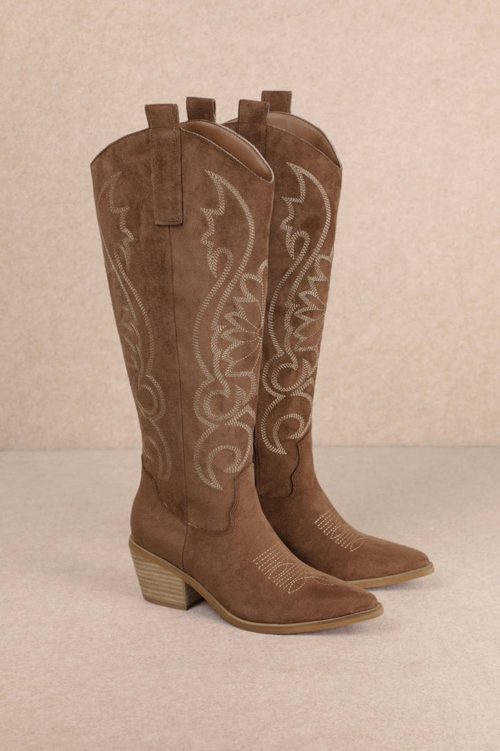 Giada Pointed Toe Embroidered Western Boots