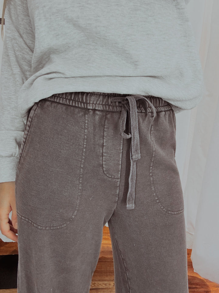 Wear Everywhere Straight Leg Cotton Pants