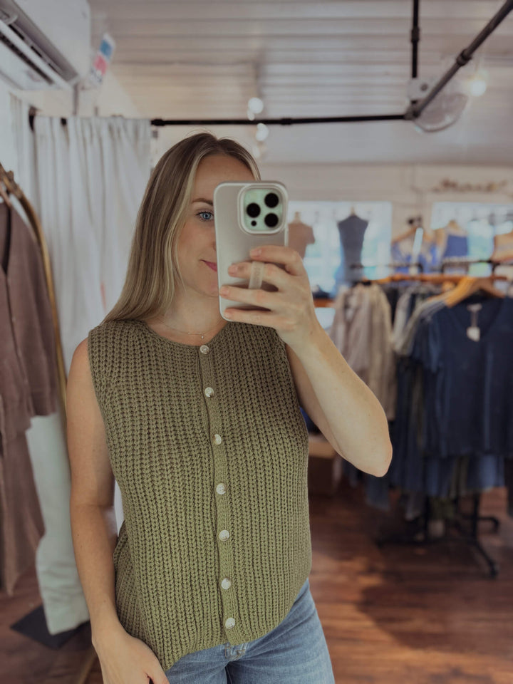 Knitted Button-up Sweater Vest in Olive