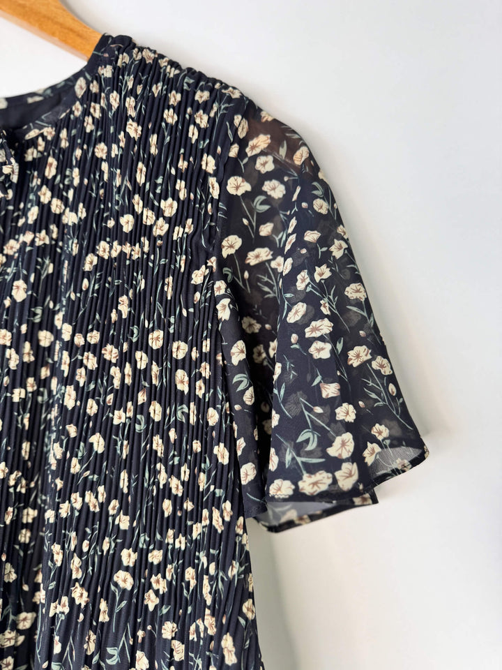 Floral Pleated Woven Blouse