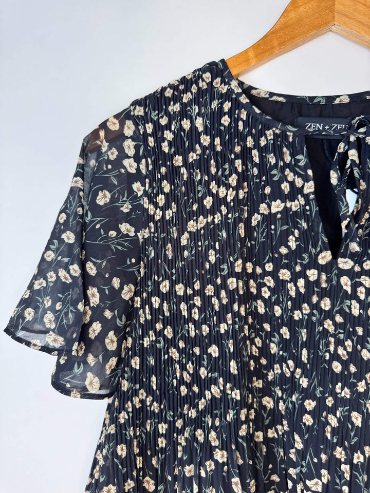 Floral Pleated Woven Blouse