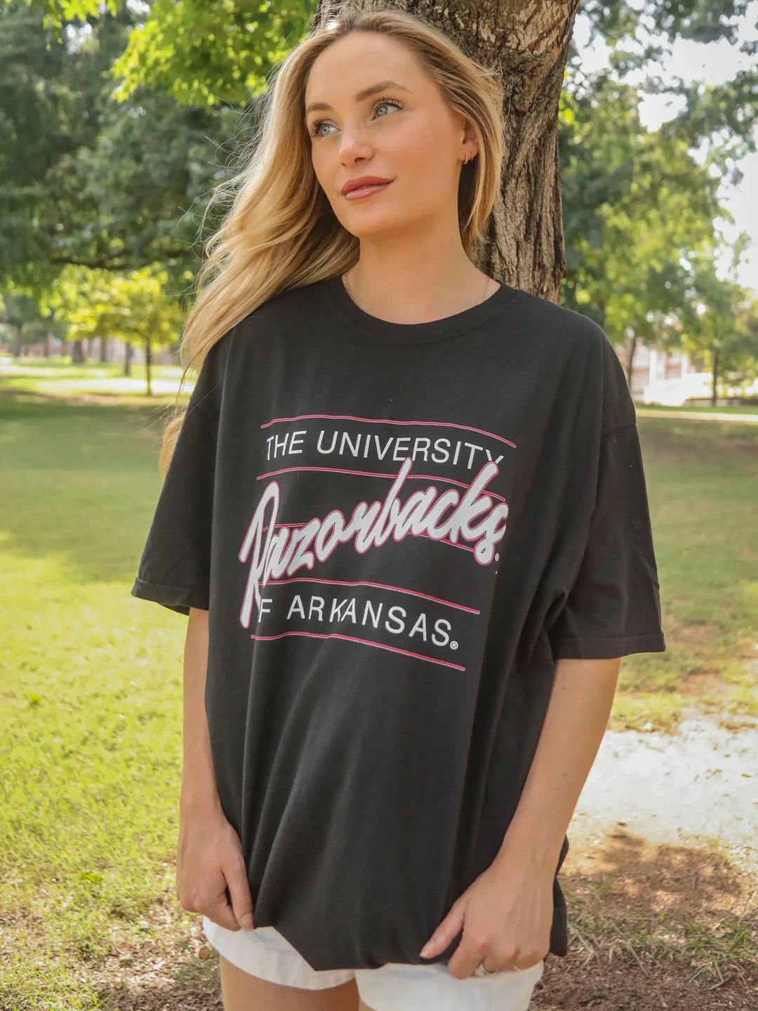 Razorback 80s Script Tee