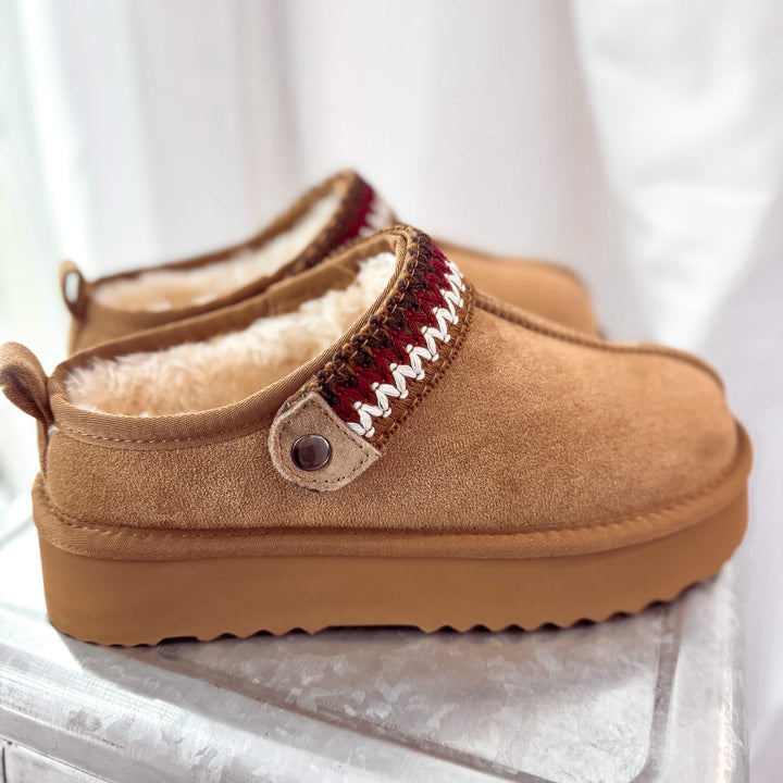 Storm Cozy Lined Clog in Chestnut