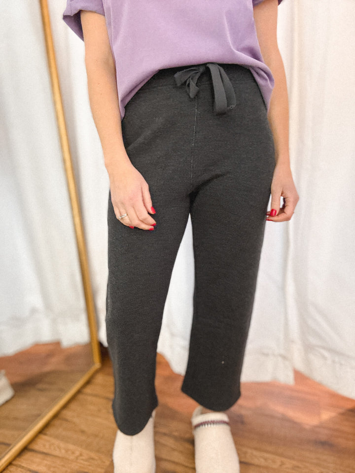 Soft Stride High Waist Drawstring Crop Pants