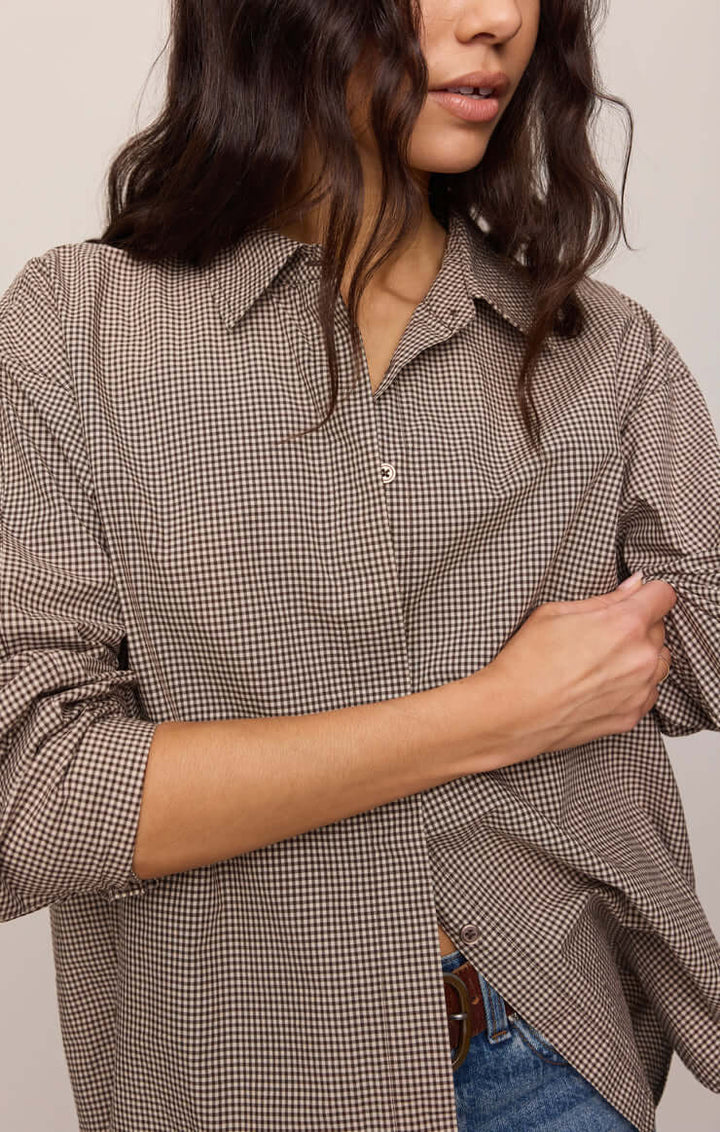 Z SUPPLY: On Duty Gingham Button Up Shirt - Dark Chocolate
