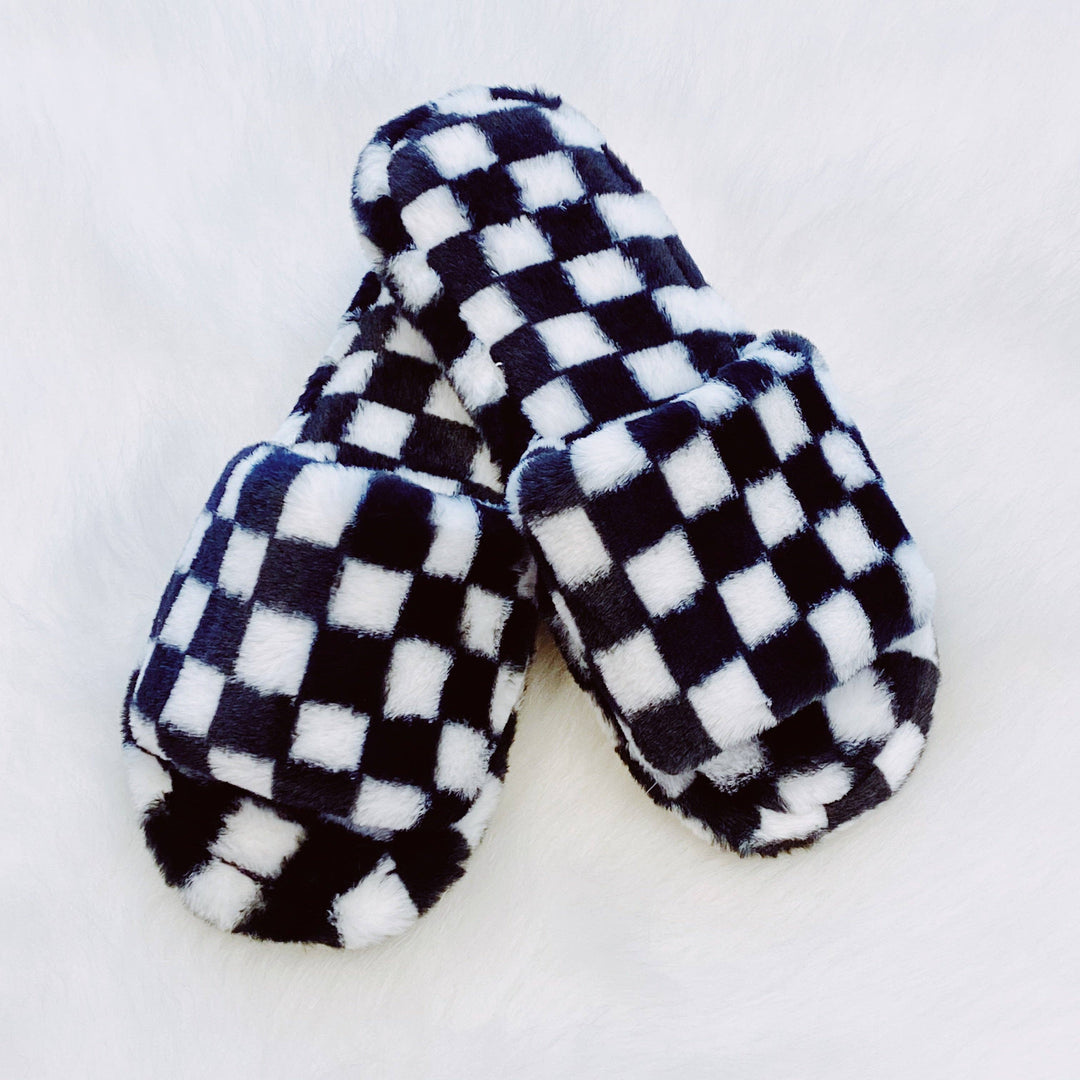 Checkered Cozy Slipper