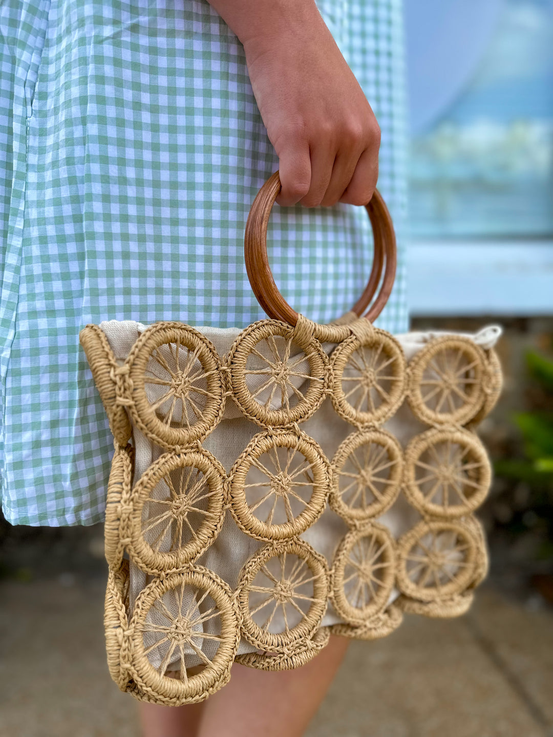 Straw Braided Wooden Handle Bag